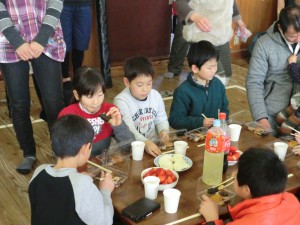 お餅を食べる剣士たち（＾＾）