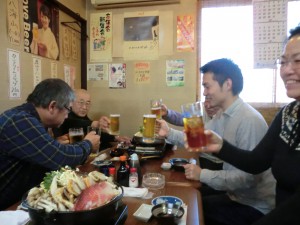 先生方と父母の会の皆さんで乾杯（＾＾）！