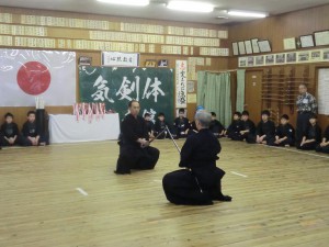 大会を記念し、石田先生と佐野先生による日本剣道形演武を披露いただきました！